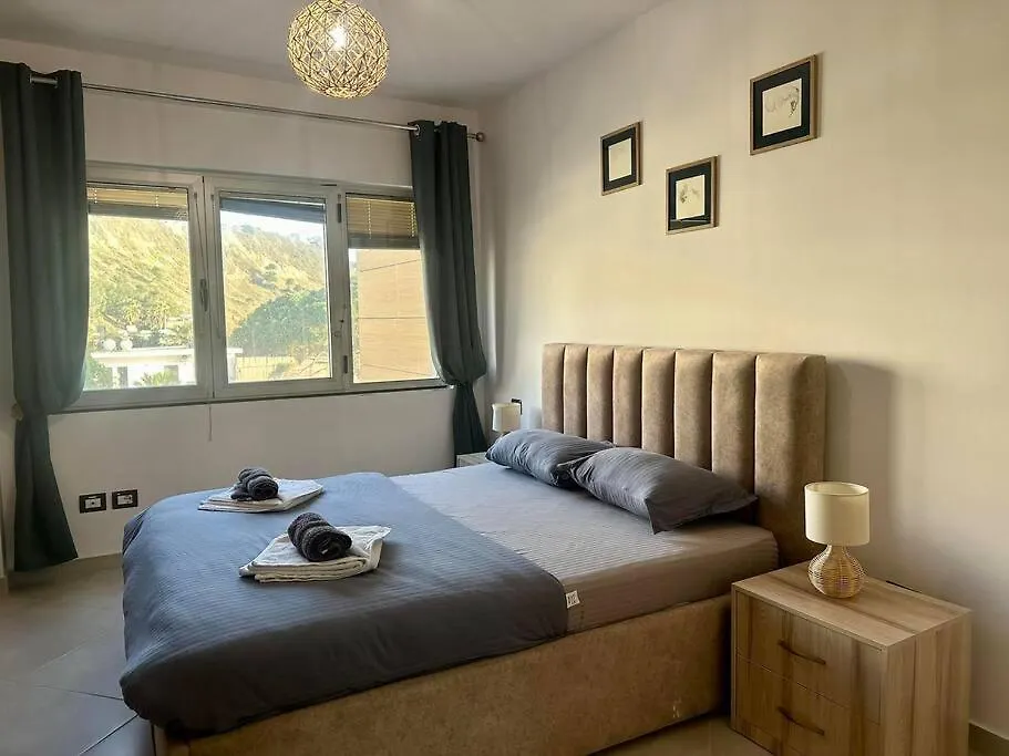 Currila Sea View Apartment Дуррес 0*,  Албания